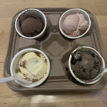 Off Track Ice Cream - Ice cream flight - Ice Cream & Frozen Yogurt Near Me - Charleston, South Carolina Off Track Ice Cream - Ice cream flight - Ice Cream & Frozen Yogurt Near Me - Charleston, South Carolina