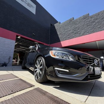 Automotive Worx Collision Center - Body Shops Near Me - Los Angeles, California