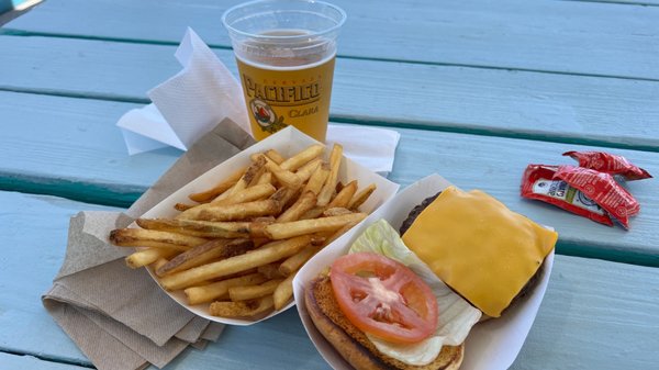 Low Tide Bar by null