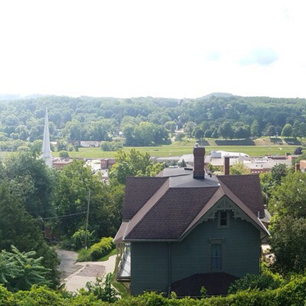 Hellman Guest House - Hotels Near Me - Galena, Illinois Hellman Guest House - Hotels Near Me - Galena, Illinois