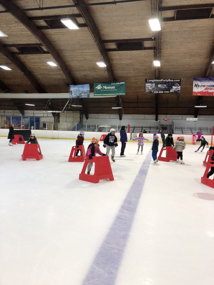 NEWBRIDGE ICE RINK 2600 Newbridge Rd, Bellmore, New York Skating