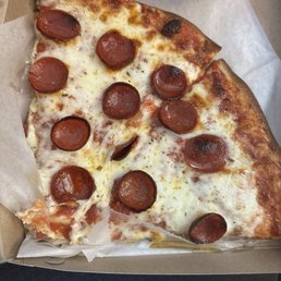 2 Slices Special W/20 Ounce
