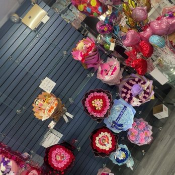 Tito's Flowers & Gifts - Bouquet - Florists Near Me - Chicago, Illinois Tito's Flowers & Gifts - Bouquet - Florists Near Me - Chicago, Illinois