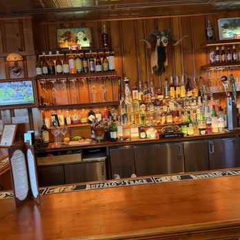 Pinkerton’s Barbecue - Bar - Barbeque Near Me - Houston, Texas