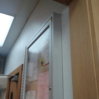 Wendy's - DUST like crazy all over this wall and display box. - Burgers Near Me - Alcoa, Tennessee Wendy's - DUST like crazy all over this wall and display box. - Burgers Near Me - Alcoa, Tennessee