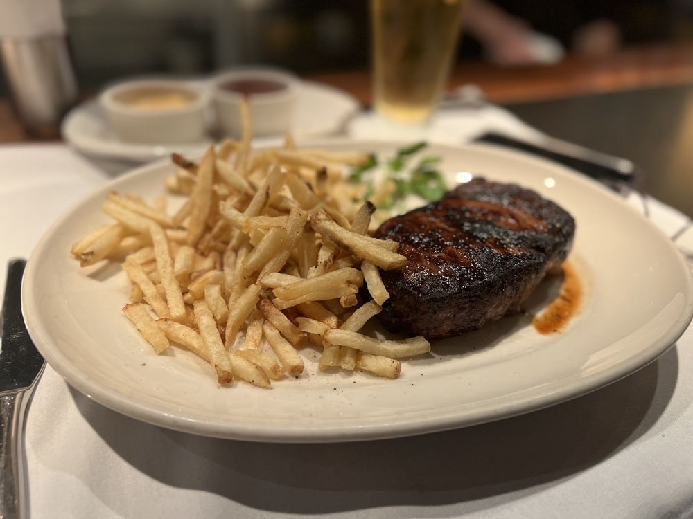 South Beverly Grill