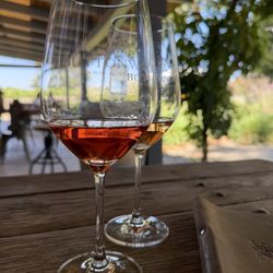 Buttonwood Farm Winery & Vineyard