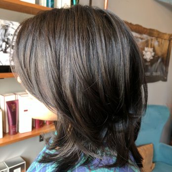 Mane Salon - Bouncy bouncy! Chantelle is a must-see for full-body style that is sleek and full! - Hair Salons Near Me - Chicago, Illinois