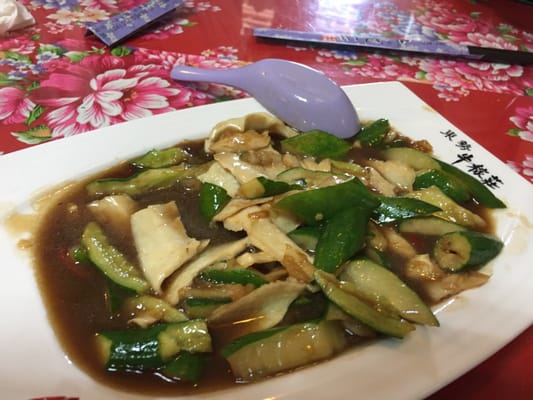 東勢牛稼莊 by null