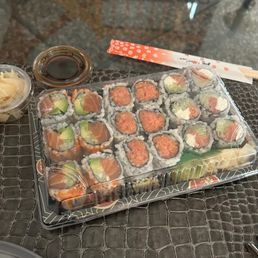Spicy Tuna - Philly Roll - Alaska Roll