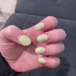 Salon Hydrate - Dip manicure after 4 weeks
