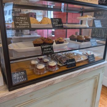 Cupcake Heaven  - Pastry display - Desserts Near Me - Haymarket, Virginia