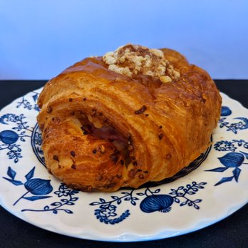 Duo Cafe - Ham and cheese croissant - Cafes Near Me - Richmond Hill, Ontario