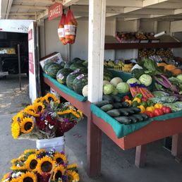 Exterior photo of Gonzalez Produce Stand - Oxnard, California Exterior photo of Gonzalez Produce Stand - Oxnard, California