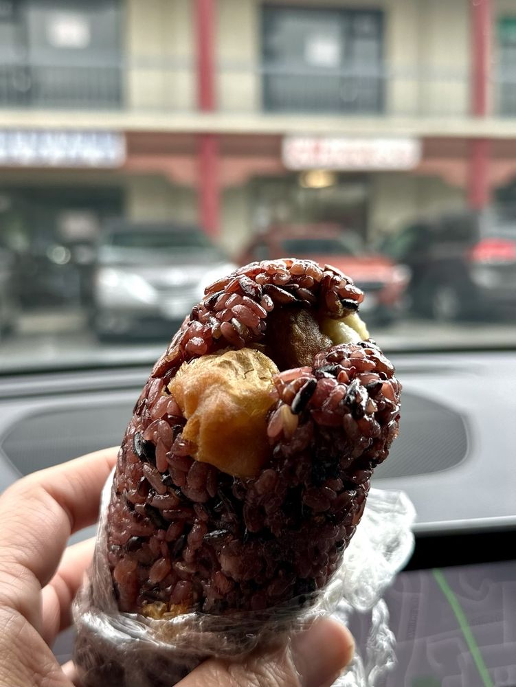 Huge Tree Pastry