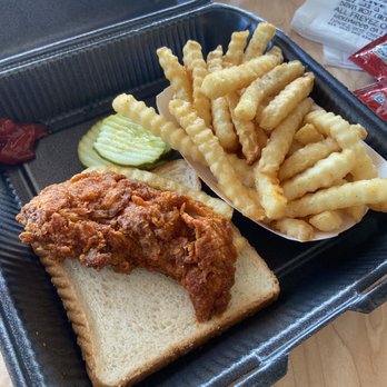 Dave's Hot Chicken - Mild chicken tender with fries - Chicken Shop Near Me - Naperville, Illinois Dave's Hot Chicken - Mild chicken tender with fries - Chicken Shop Near Me - Naperville, Illinois