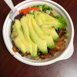 Mini Chicken Bowl, Brown Rice, Veggies and Avocado