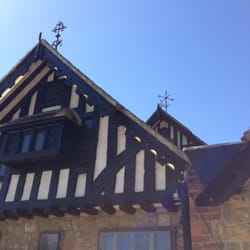 Grasshopper Inn On The Green