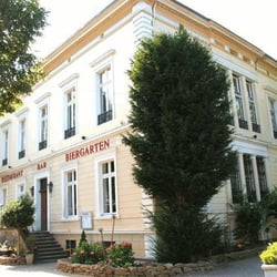 Villa Au