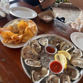 Monty's Raw Bar - Oysters - Seafood Near Me - Miami, Florida Monty's Raw Bar - Oysters - Seafood Near Me - Miami, Florida