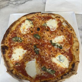 786 Degrees - Napolitana Margherita - Pizza Near Me - Los Angeles, California
