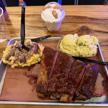 Pinkerton's Barbecue - Barbeque Near Me - San Antonio, Texas Pinkerton's Barbecue - Barbeque Near Me - San Antonio, Texas