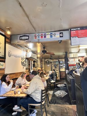 Knockout Pizza by null