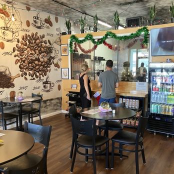 Le Dor cafe - Inside - Cafes Near Me - Lantana, Florida Le Dor cafe - Inside - Cafes Near Me - Lantana, Florida