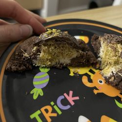 Veegmyeats - Inside of the Dubai cookie