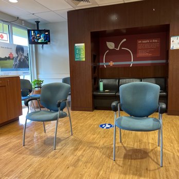 Concentra Medical Center - The waiting room - Urgent Care Near Me - Pinecrest, Florida Concentra Medical Center - The waiting room - Urgent Care Near Me - Pinecrest, Florida