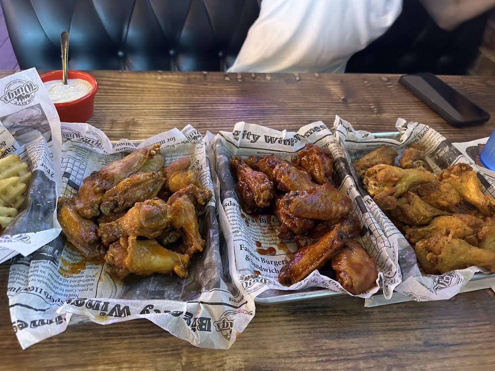 BIG CITY WINGS 32 Photos & 32 Reviews 3815 W Grand Pkwy N, Katy