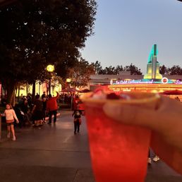 Dragonfruit Soju Mule. 1 star. IG: @amei.eats