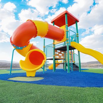 SYNLawn - Utah - Kids love the extra padding that comes with synthetic grass playgrounds. - Artificial Turf Near Me - Murray, Utah