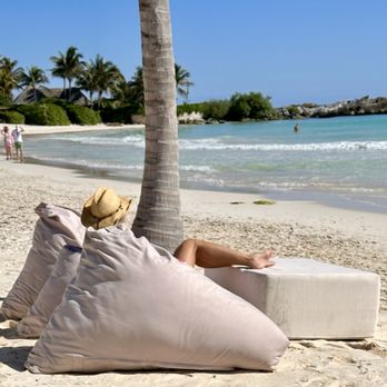Balabamba Beach Club - Restaurants Near Me - Tulum Beach, ROO