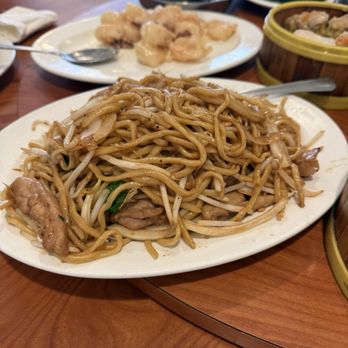 Ocean Delight Seafood Restaurant - Chicken chow mein - Dim Sum Near Me - San Jose, California Ocean Delight Seafood Restaurant - Chicken chow mein - Dim Sum Near Me - San Jose, California