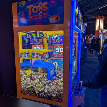 Dave & Buster's Santa Rosa - American Near Me - Santa Rosa, California Dave & Buster's Santa Rosa - American Near Me - Santa Rosa, California