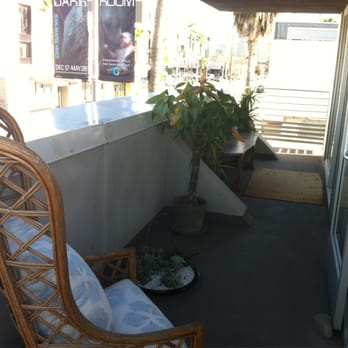 Alexandra Wagner Skincare - Outside patio - Skin Care Near Me Alexandra Wagner Skincare - Outside patio - Skin Care Near Me