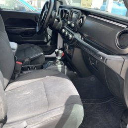 I'm am 5'6 and was sitting in the dash.