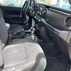 Paradise Car Rental - I'm am 5'6 and was sitting in the dash.
