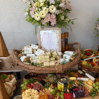 Graze Bee Charcuterie - Caterers Near Me Graze Bee Charcuterie - Caterers Near Me