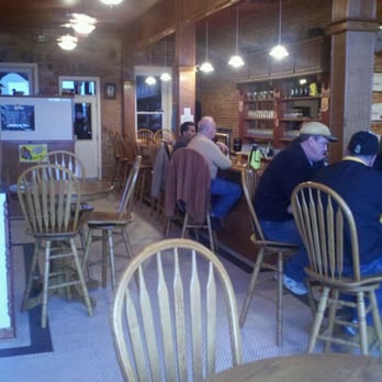 Lost Duck Brewing Company - people sitting at the bar - Breweries Near Me - Fort Madison, Iowa Lost Duck Brewing Company - people sitting at the bar - Breweries Near Me - Fort Madison, Iowa