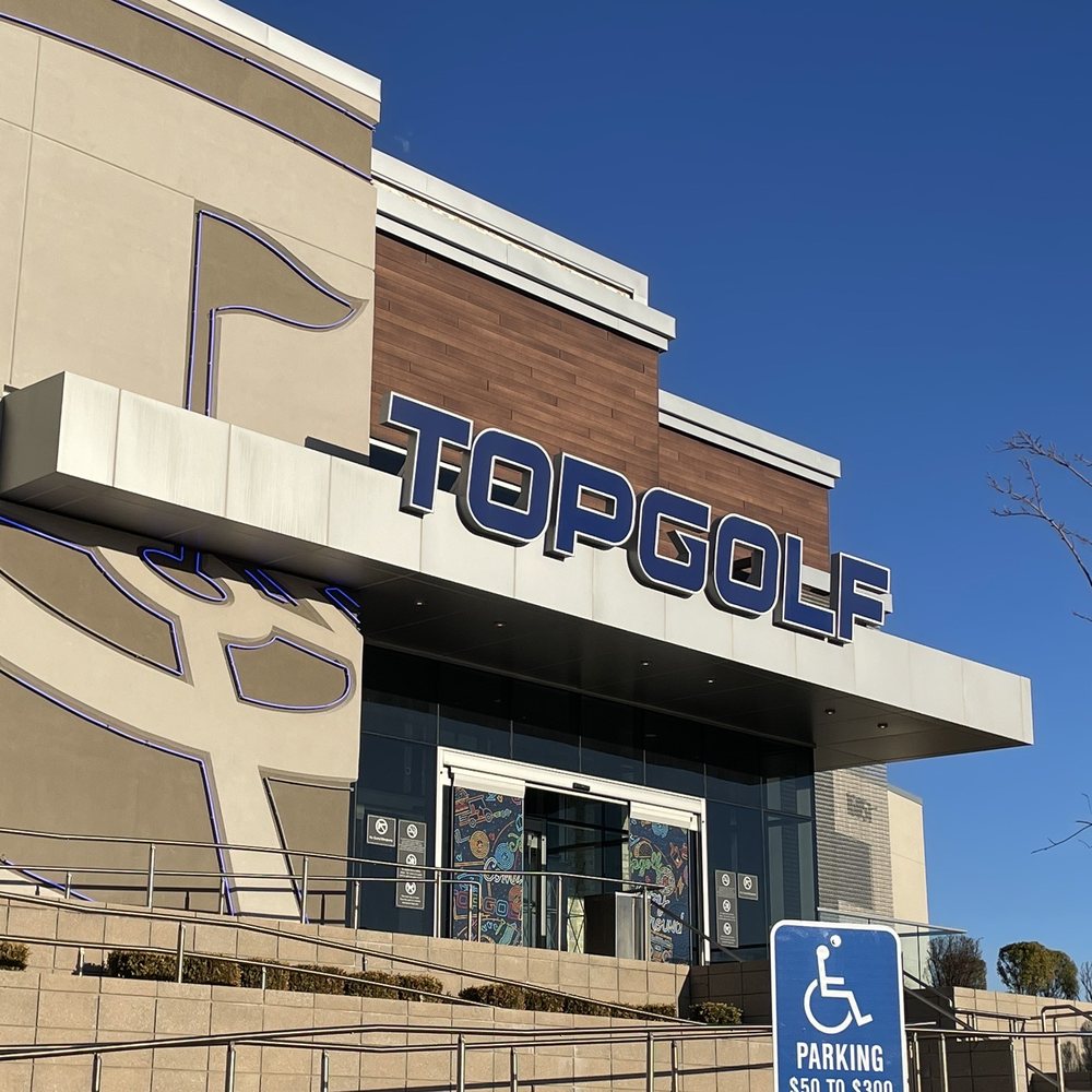 Topgolf - Entry - Golf Near Me - Chesterfield, Missouri