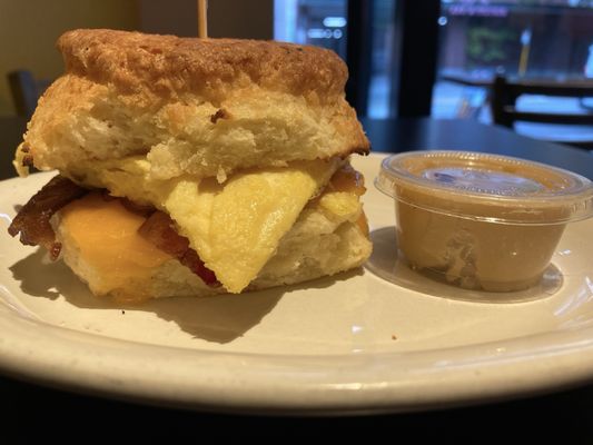 Biscuit & Bean by null