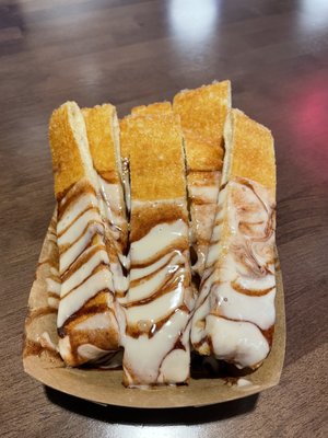 Steel Pan Pizza by null