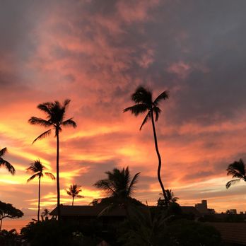 Kihei Kai Nani Rentals - Sunset from patio - Vacation Rentals Near Me - Kihei, Hawaii
