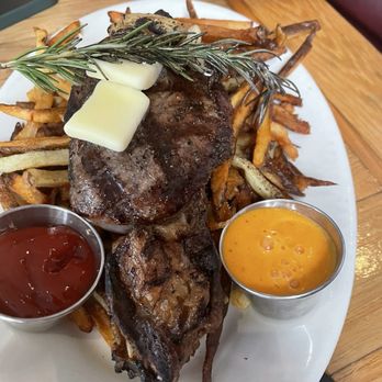 Chais Delachaise - Ribeye with fries - Wine Bars Near Me - New Orleans, Louisiana Chais Delachaise - Ribeye with fries - Wine Bars Near Me - New Orleans, Louisiana
