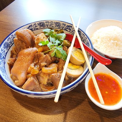 Yaowarat Thai Street Food by null