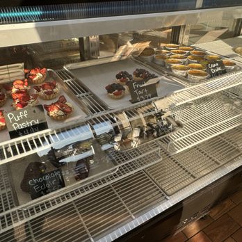 Le Croissant - Bakeries Near Me - Greenwood, Indiana