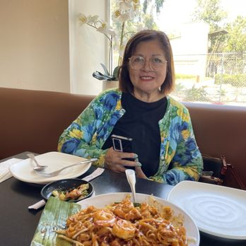 Bua Thai - Pad Thai Noodle with Mixed Seafood - Thai Near Me - Poway, California Bua Thai - Pad Thai Noodle with Mixed Seafood - Thai Near Me - Poway, California