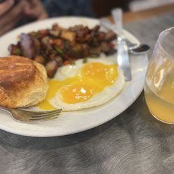 Peach Valley Cafè - Kick Hash Breakfast